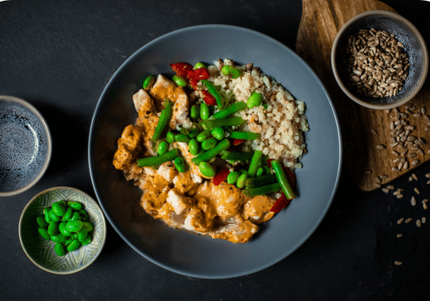 Curry de poulet rouge