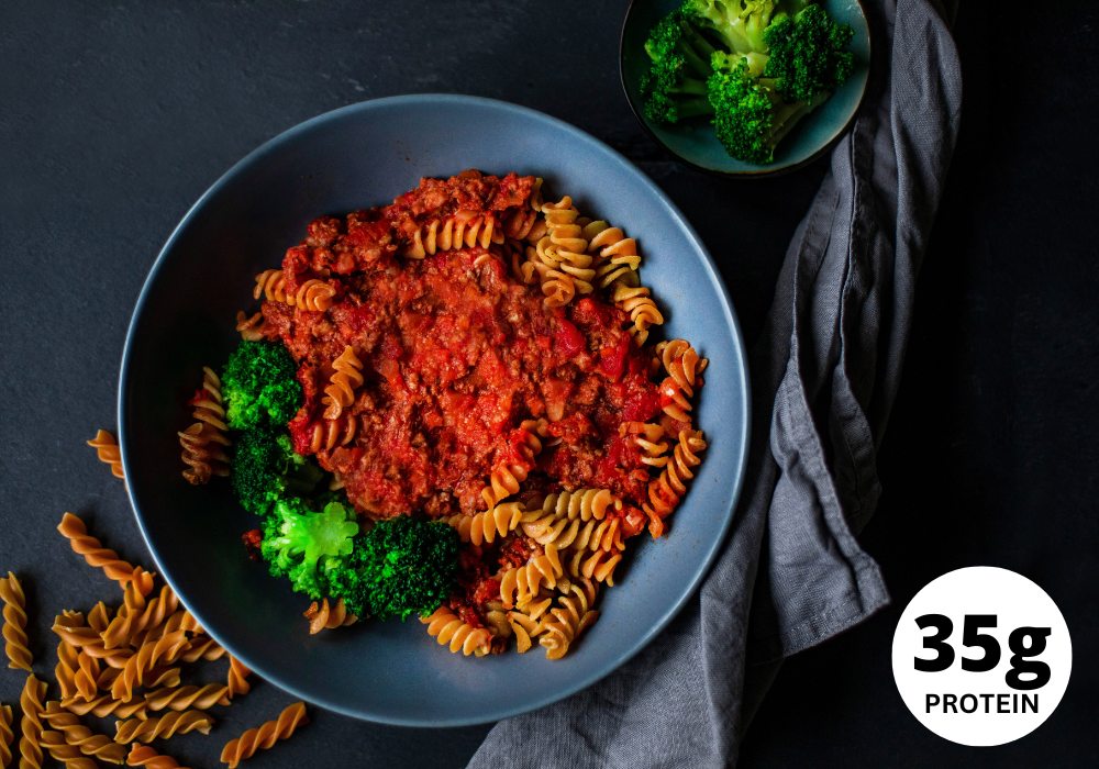 CH: Beef bolognese with lentil fusilli