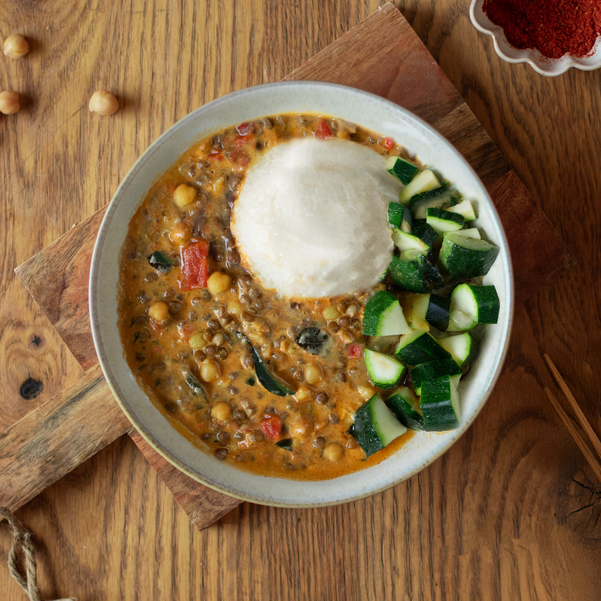 Kokos-Curry mit Linsen und Gemüse