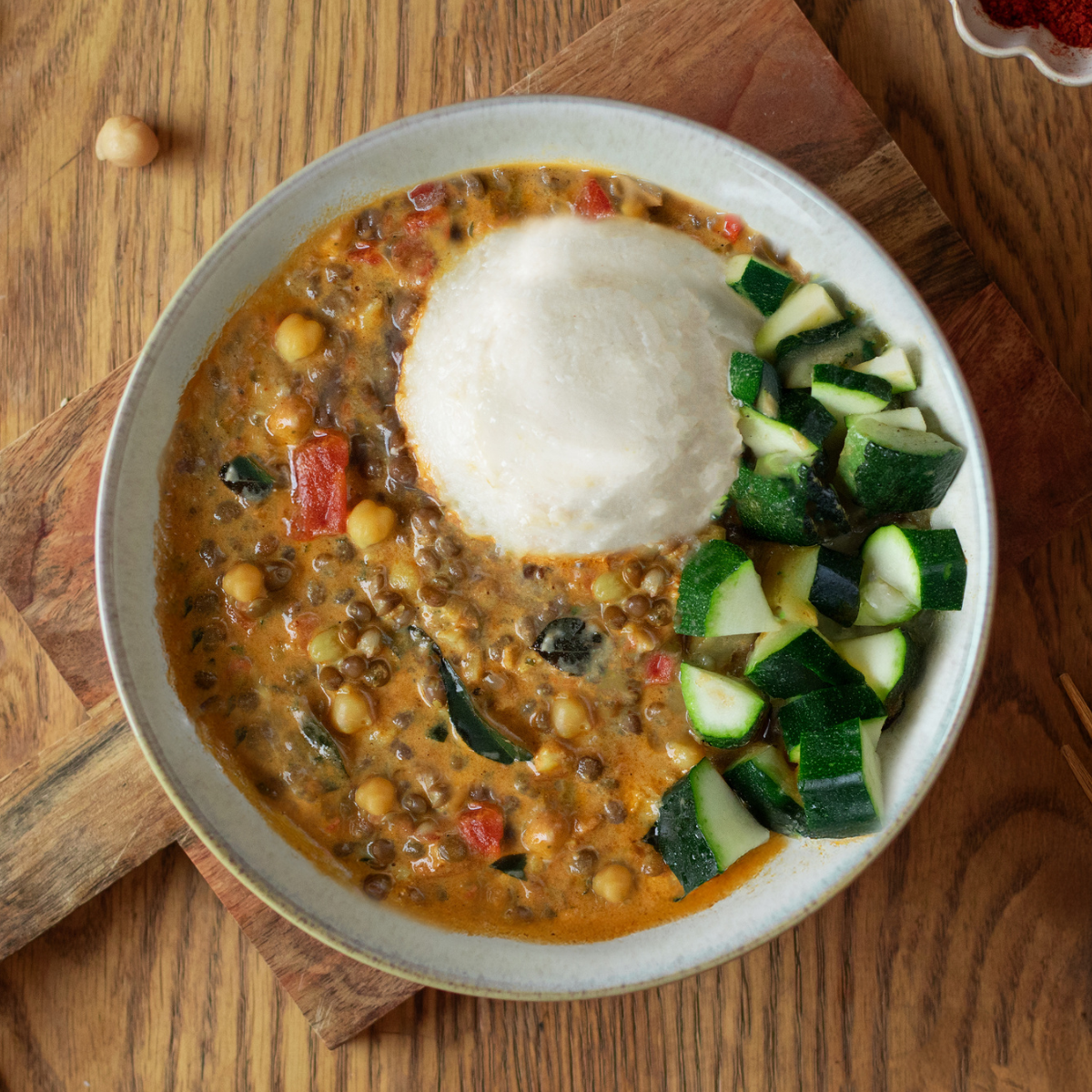 Kokos-Curry mit Linsen und Gemüse